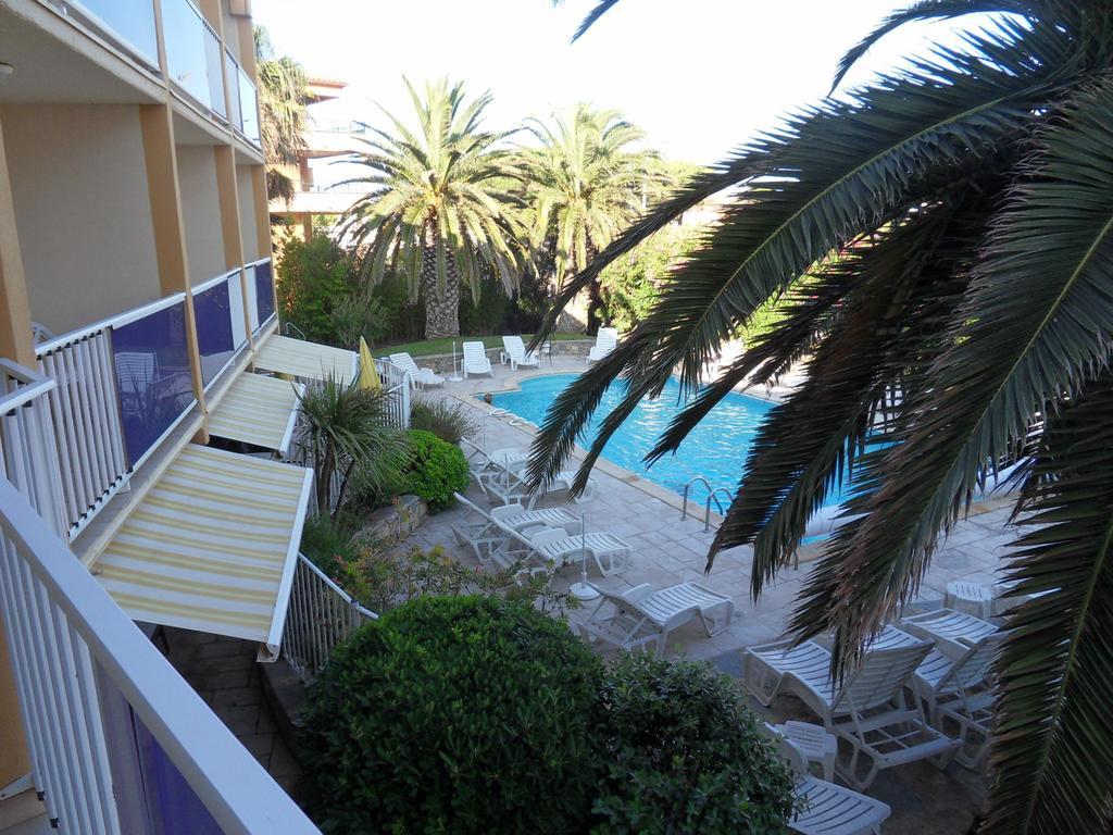 Hotel Albizzia Valras-Plage Bagian luar foto