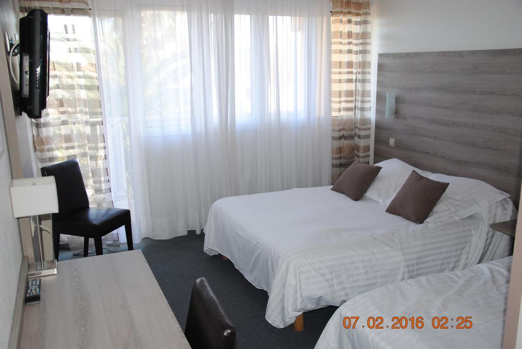 Hotel Albizzia Valras-Plage Ruang foto